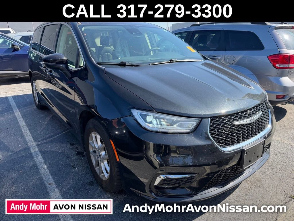 Used 2023 Chrysler Pacifica Touring-L