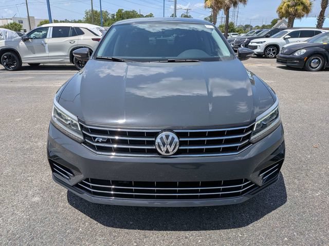 Used 2017 Volkswagen Passat 1.8T R-Line w/ R-Line Lighting Package FWD image 9