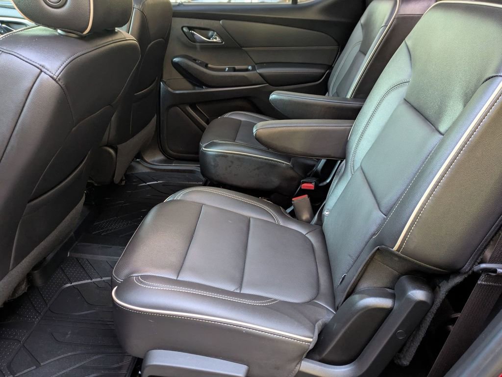 Certified 2023 Chevrolet Traverse Premier w/ Redline Edition image 25