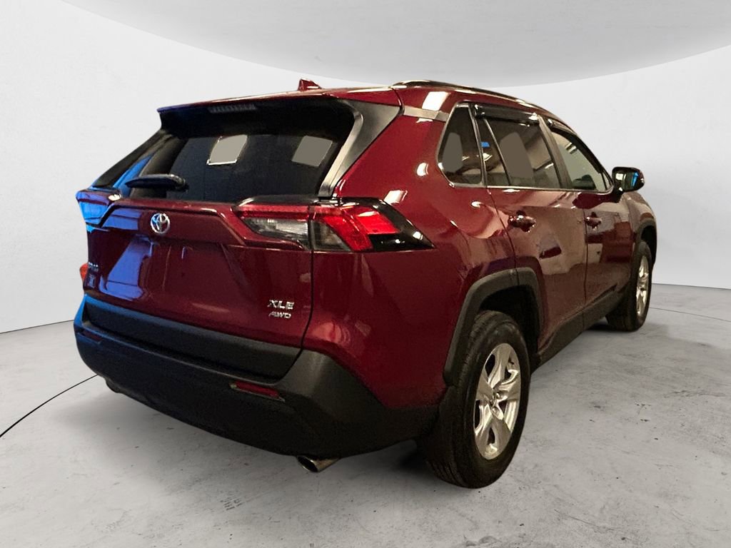 Used 2020 Toyota RAV4 XLE w/ All Weather Liner Package AWD/4WD image 5