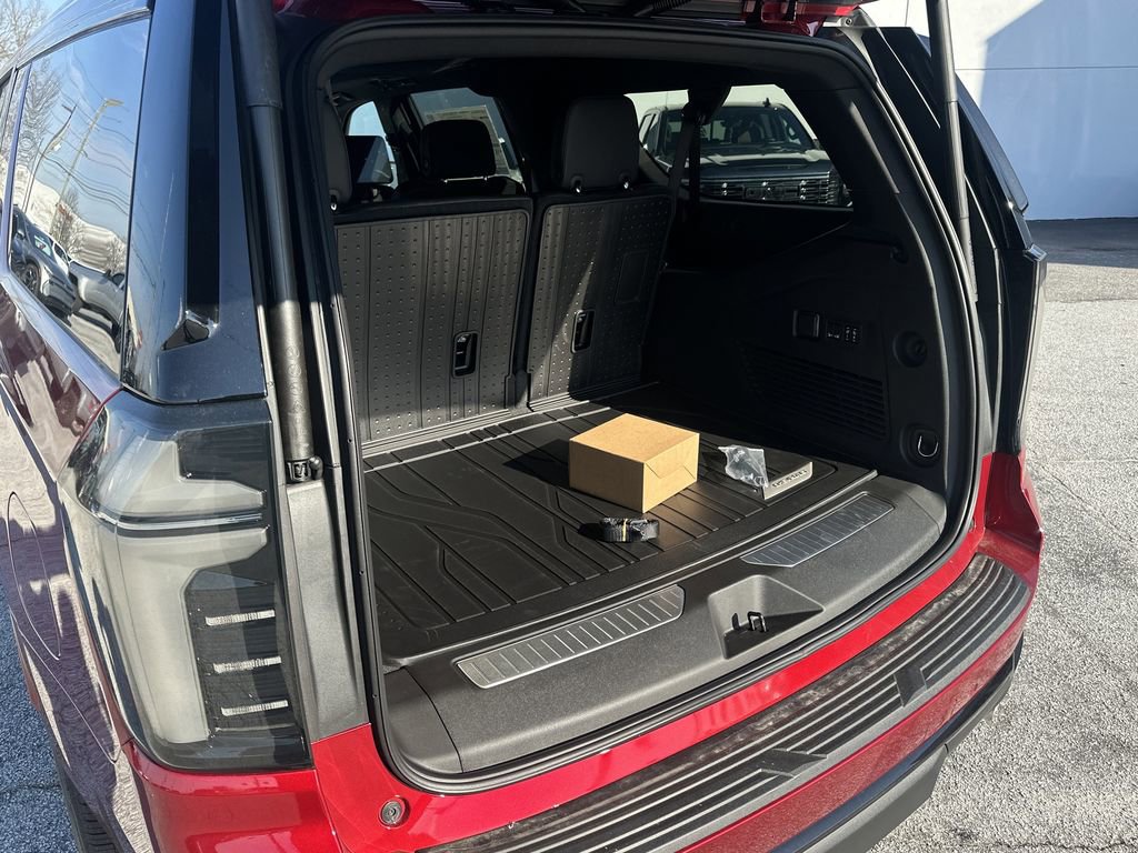 New 2026 Chevrolet Suburban RST w/ Advanced Technology Package image 33