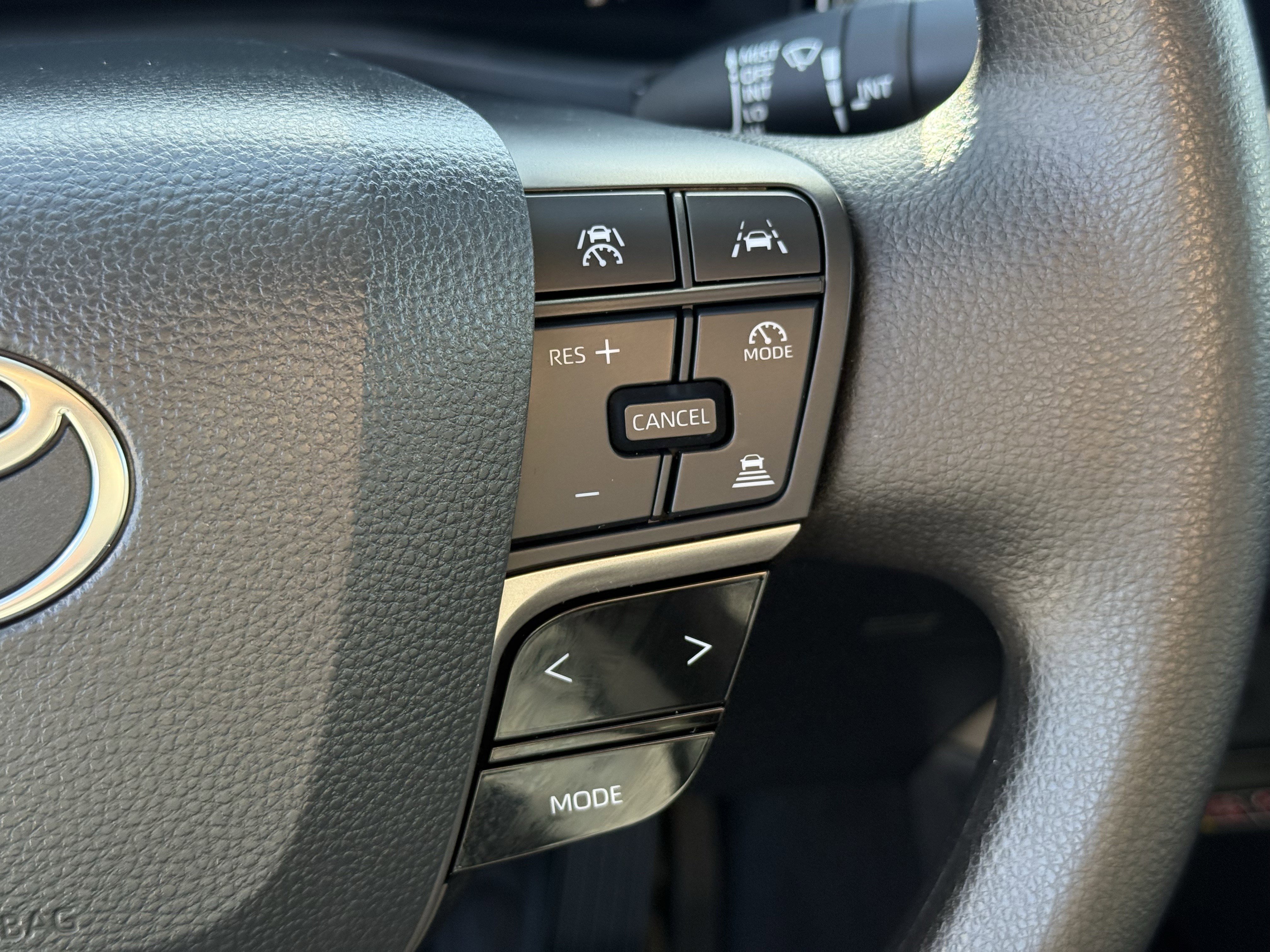 Used 2025 Toyota Camry LE image 17