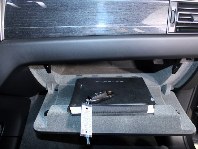 Used 2024 Porsche Macan GTS image 31