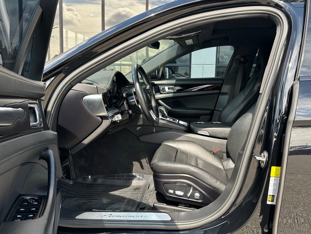 Used 2019 Porsche Panamera image 19