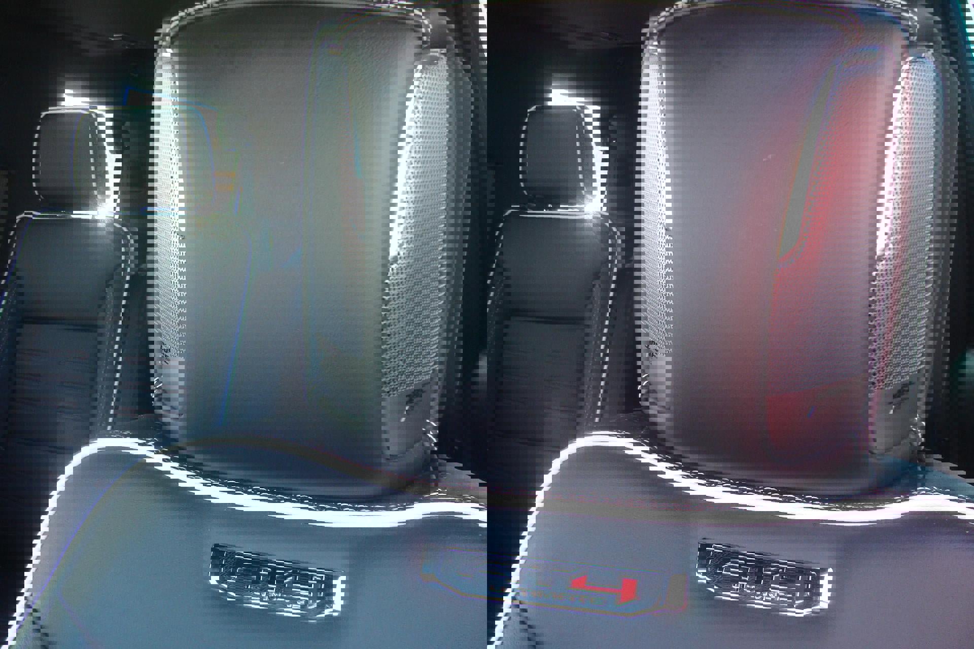 Used 2025 GMC Yukon AT4 Ultimate image 10