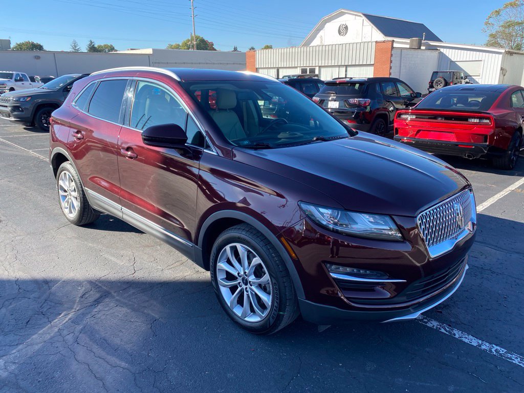 Used 2019 Lincoln MKC Select w/ Select Plus Package AWD/4WD image 2