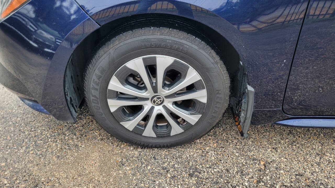 Used 2020 Toyota Corolla LE FWD image 22