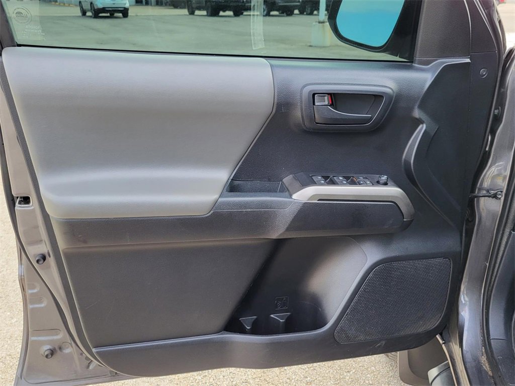 Used 2021 Toyota Tacoma SR5 image 19