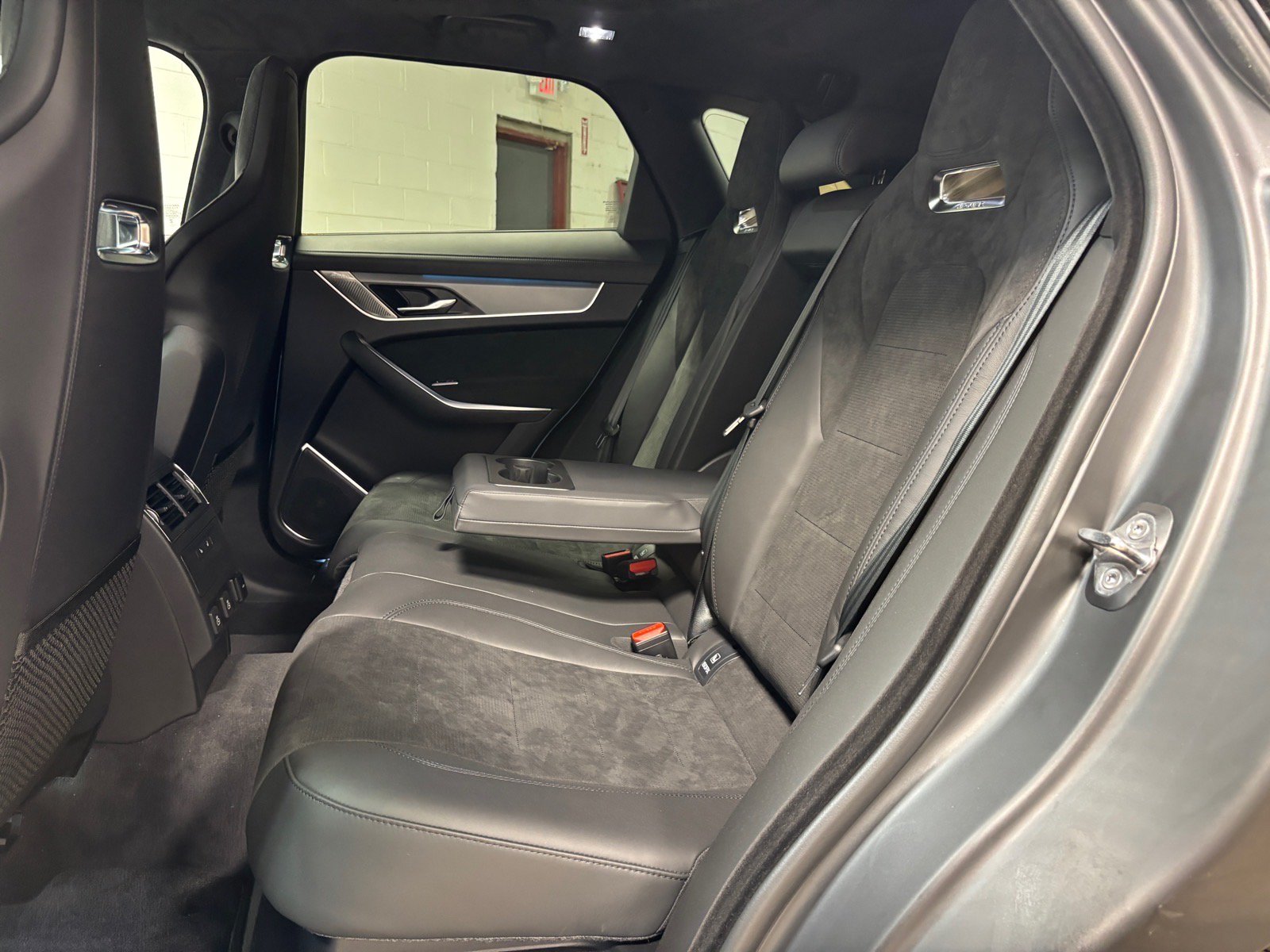 New 2026 Jaguar F-PACE SVR 575 Edition AWD/4WD image 28