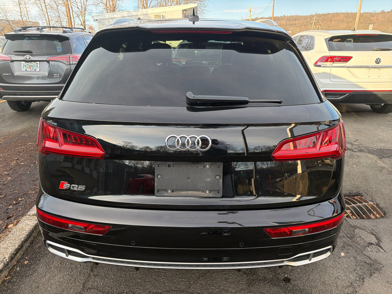 Used 2018 Audi SQ5 Premium Plus w/ S Sport Package image 8