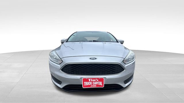 Used 2016 Ford Focus SE w/ SE Cold Weather Package FWD image 28