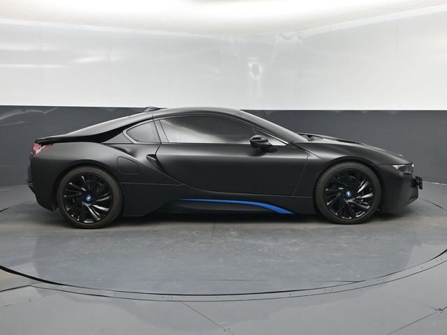 Used 2016 BMW i8 image 2