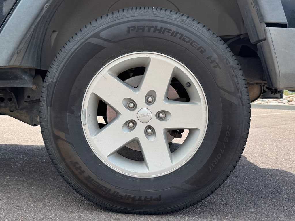 Used 2013 Jeep Wrangler Unlimited Sport AWD/4WD image 11