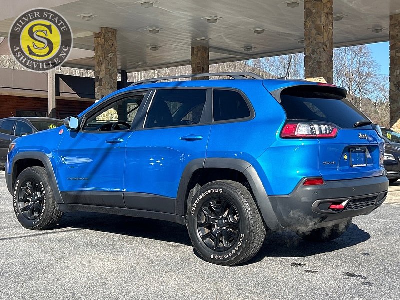 Used 2019 Jeep Cherokee Trailhawk w/ Comfort/Convenience Group AWD/4WD image 4