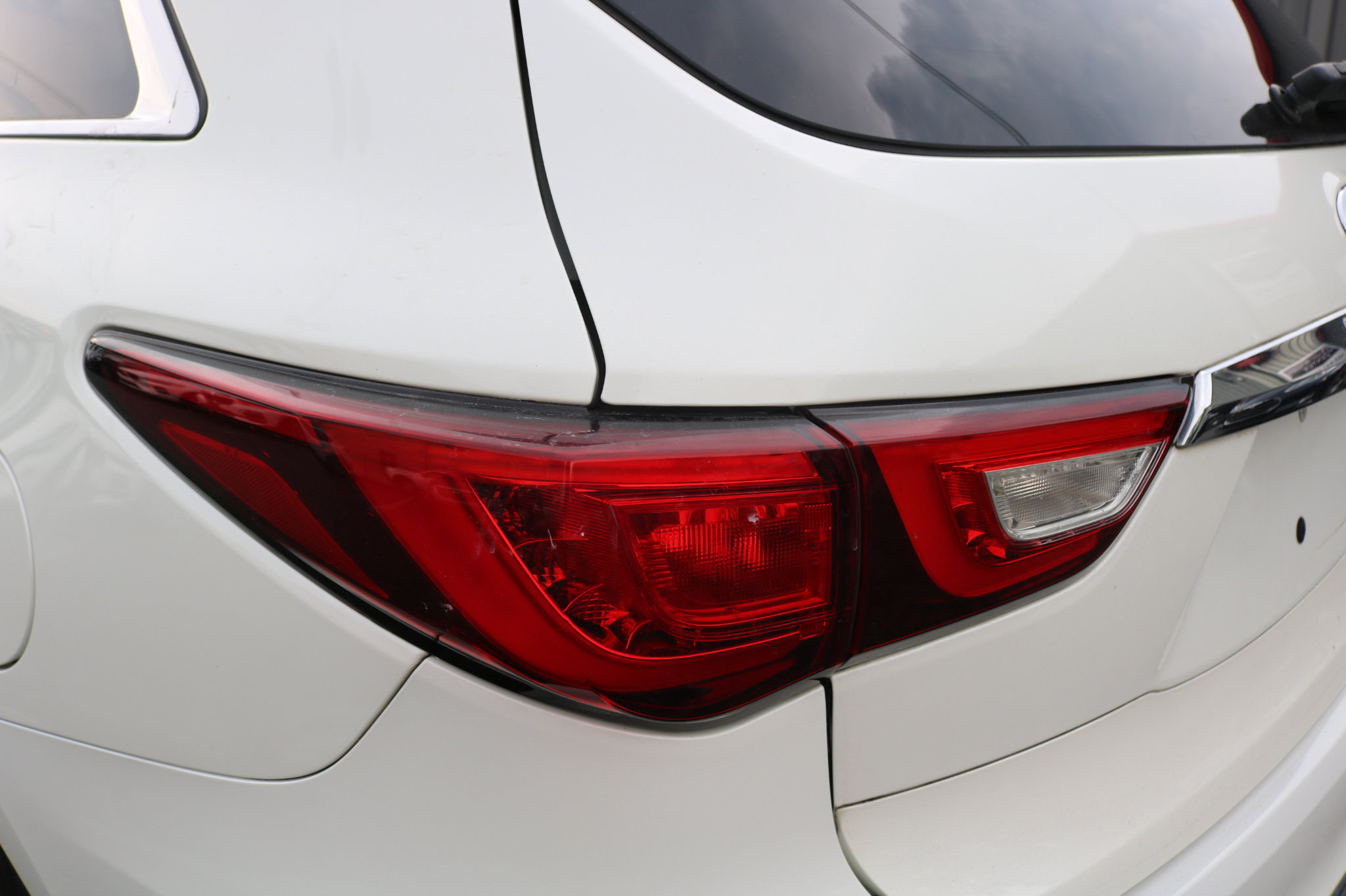 Used 2016 INFINITI QX60 Luxe image 8