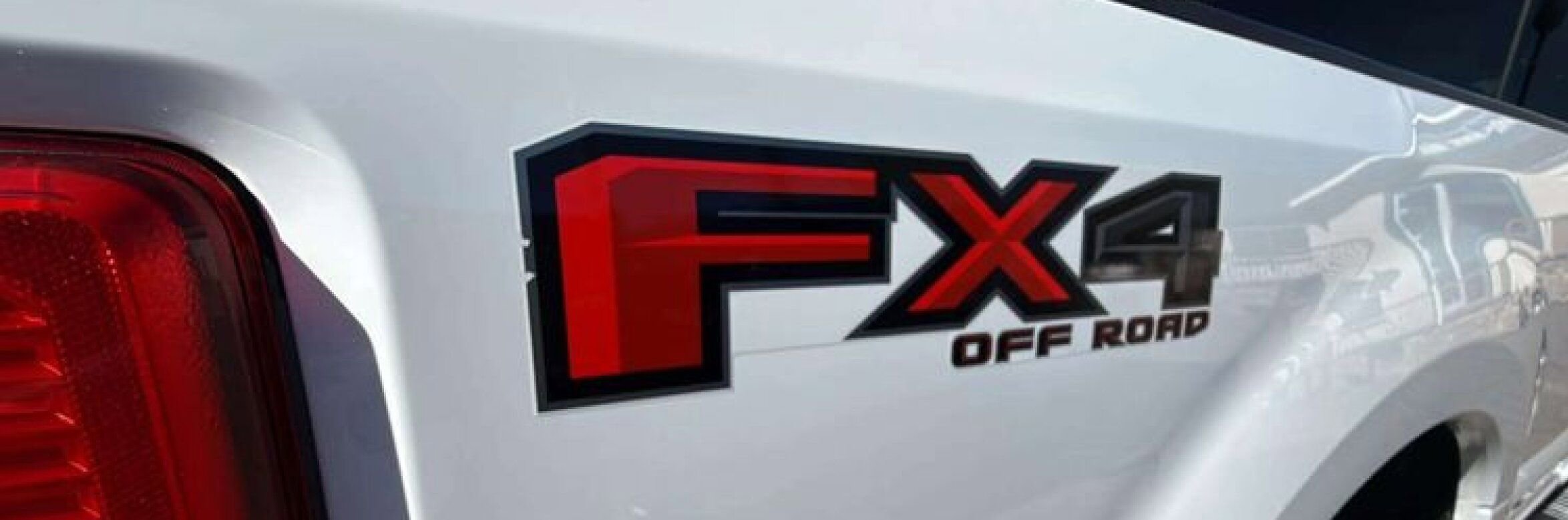 Used 2022 Ford F350 XLT w/ FX4 Off-Road Package image 20