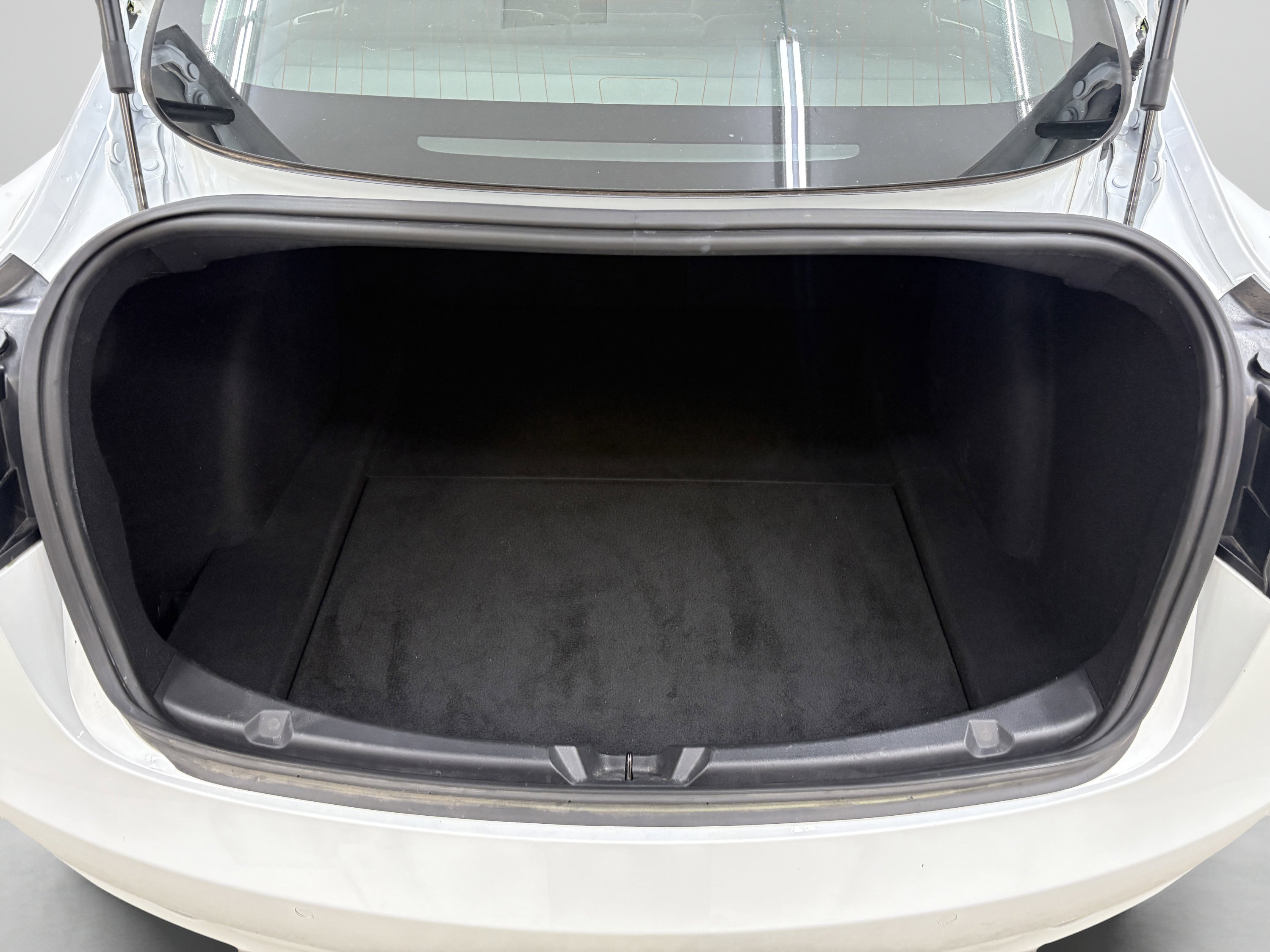 Used 2019 Tesla Model 3 Standard Range Plus image 30