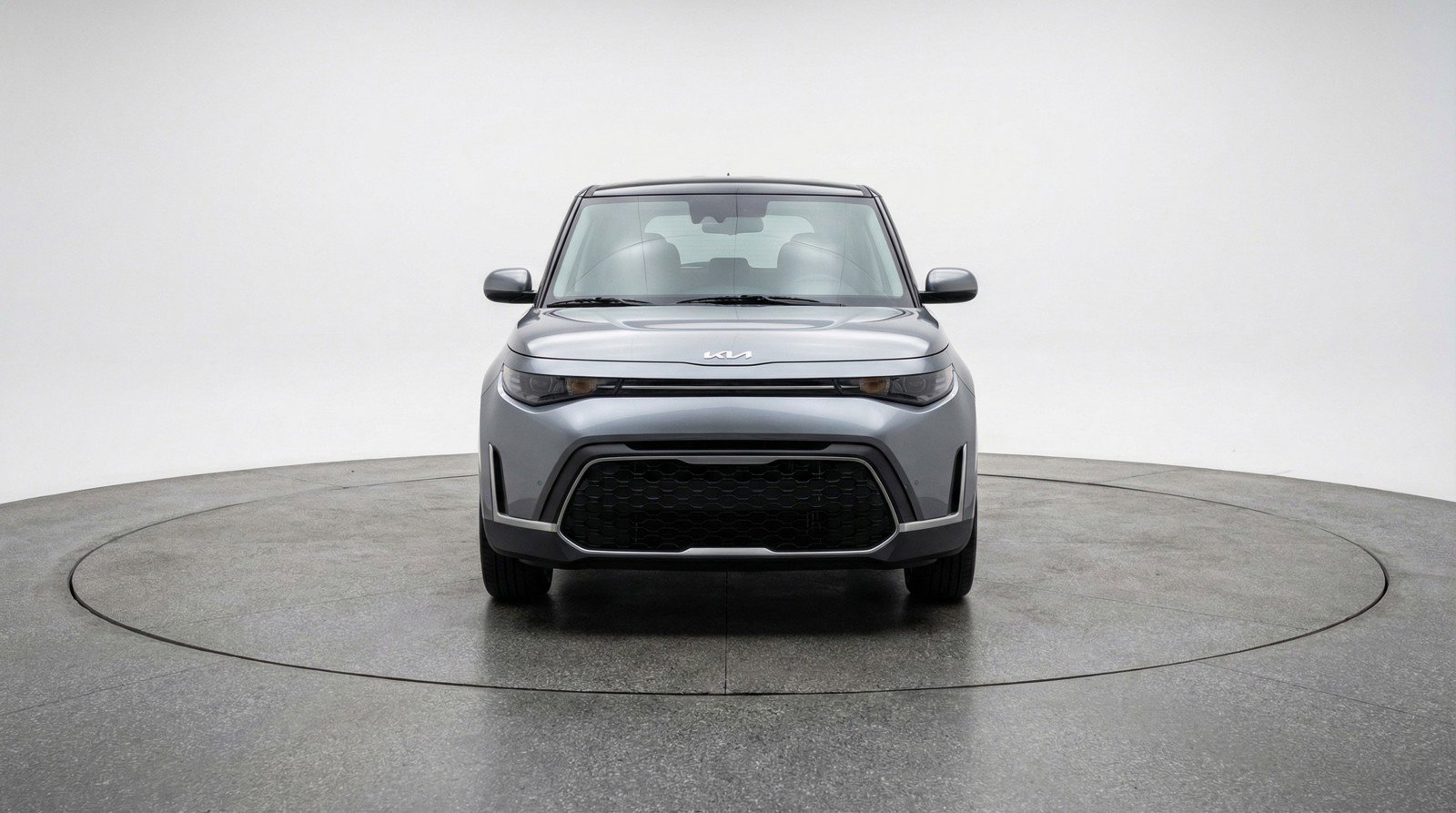 Used 2025 Kia Soul LX w/ LX Technology Package FWD image 2