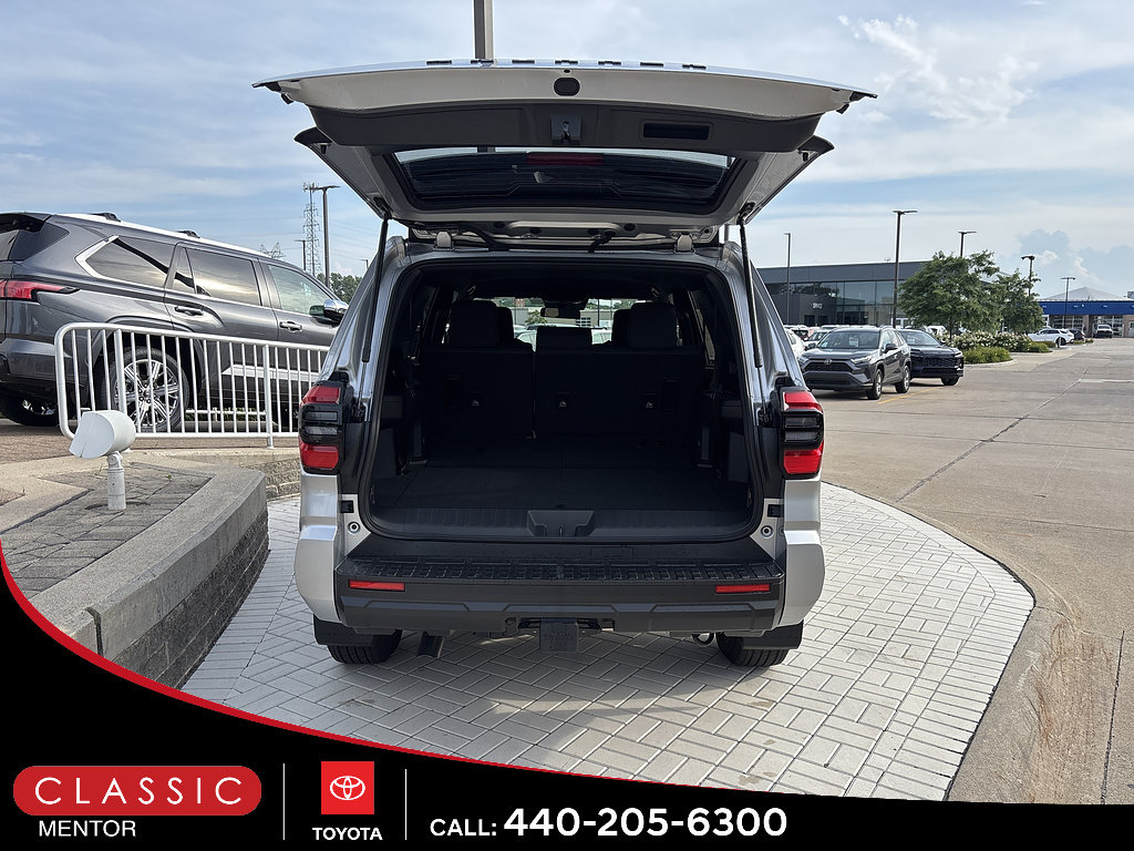 New 2026 Toyota 4Runner SR5 AWD/4WD image 7