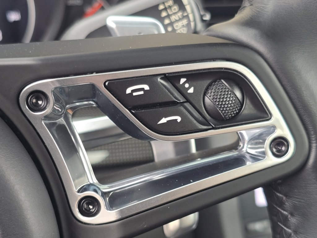 Used 2017 Porsche 911 Turbo image 25