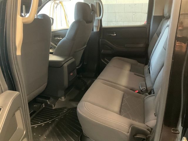 Used 2025 Nissan Frontier SV image 24