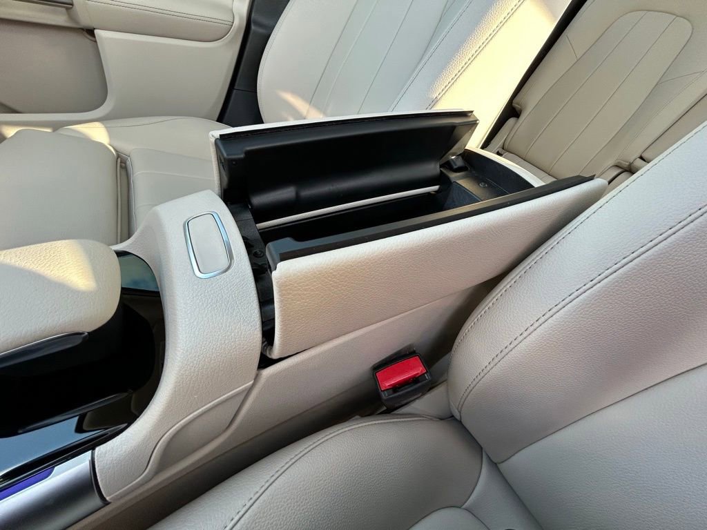 Used 2023 Mercedes-Benz GLB 250 4MATIC image 33