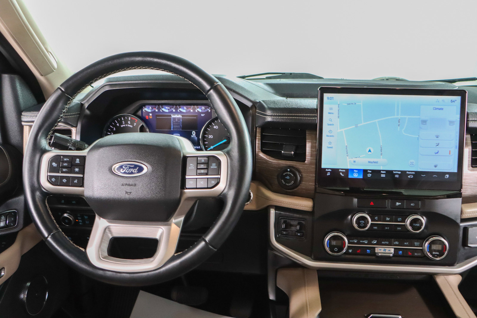 Used 2022 Ford Expedition Limited image 18