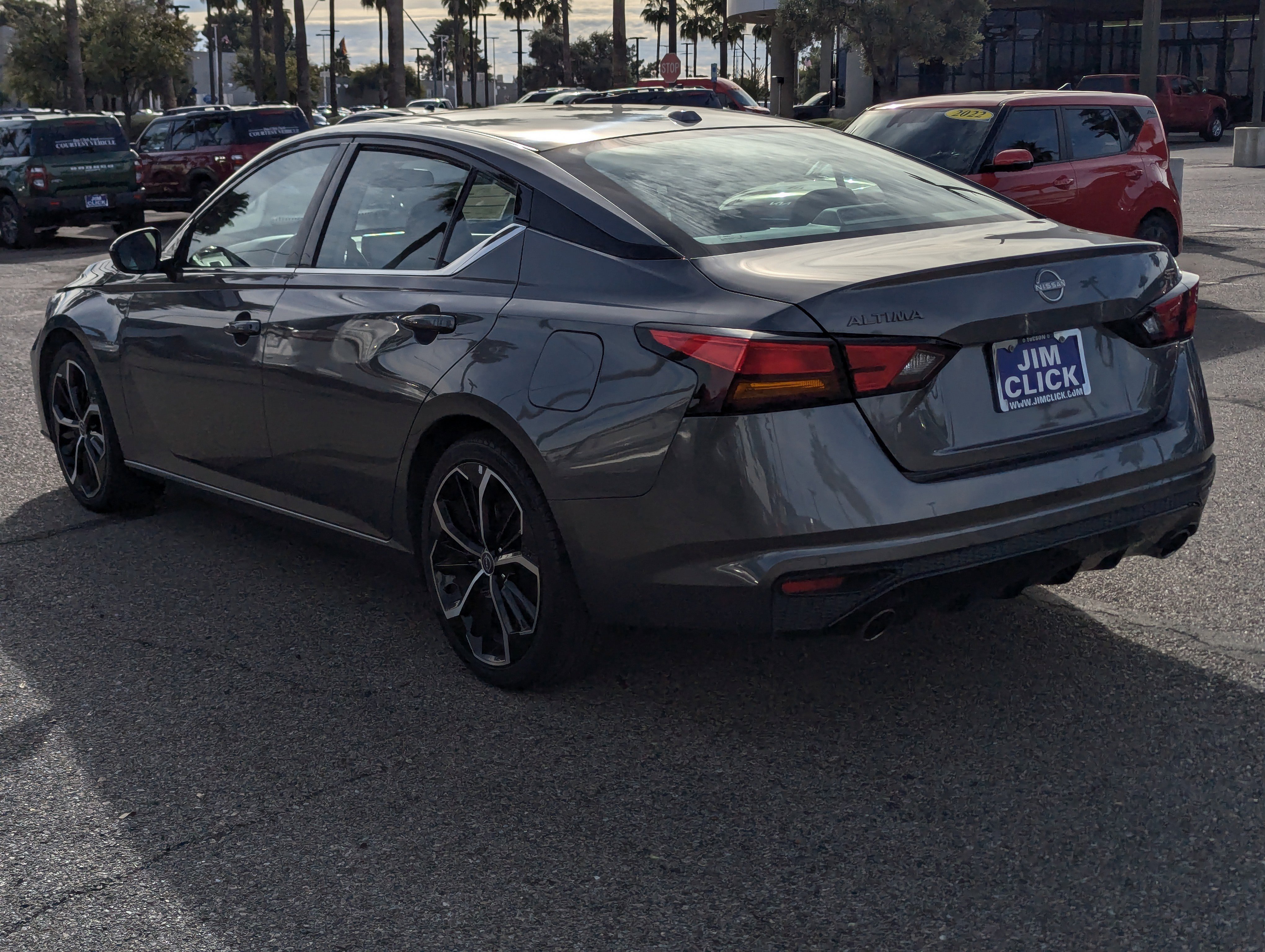 Used 2024 Nissan Altima 2.5 SR image 4