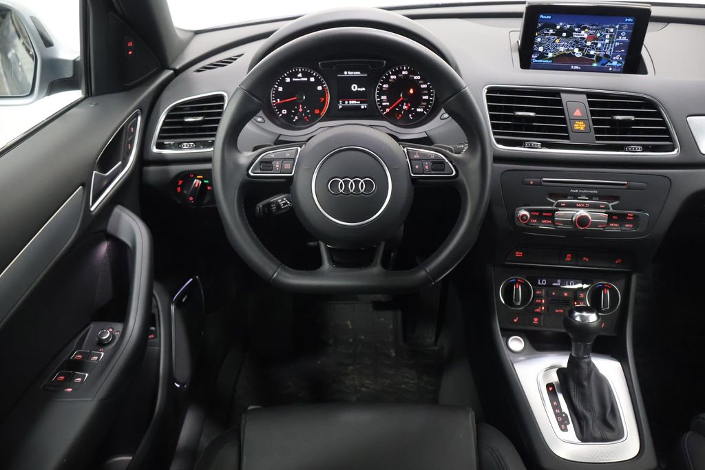 Used 2018 Audi Q3 2.0T Premium Plus AWD/4WD image 16