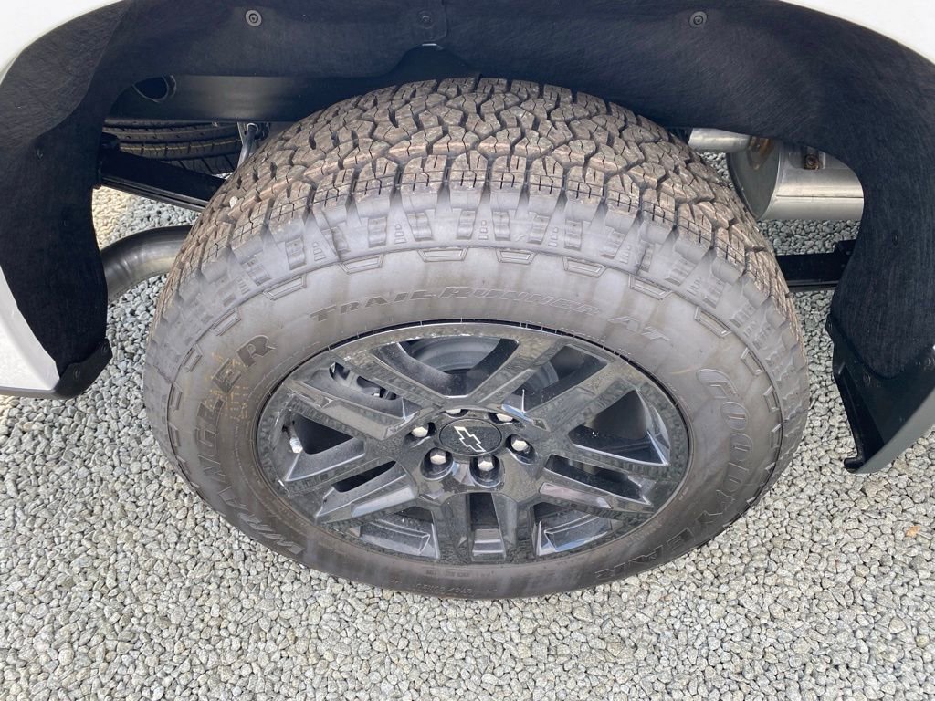 New 2025 Chevrolet Silverado 1500 Custom w/ Turbomax Blackout Package image 24