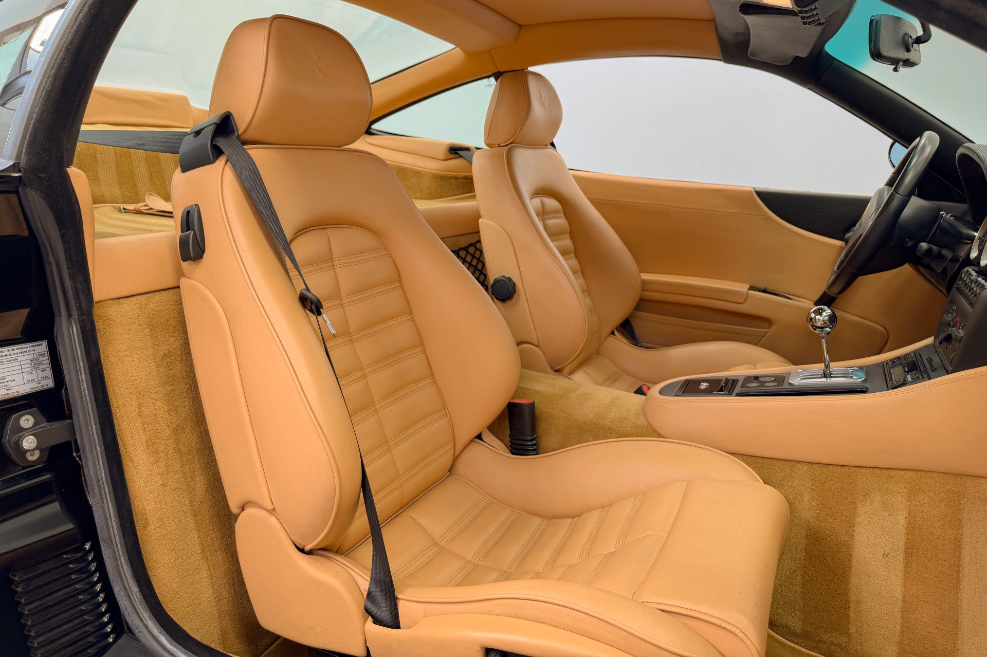 Used 1998 Ferrari 550 Maranello Coupe RWD image 23