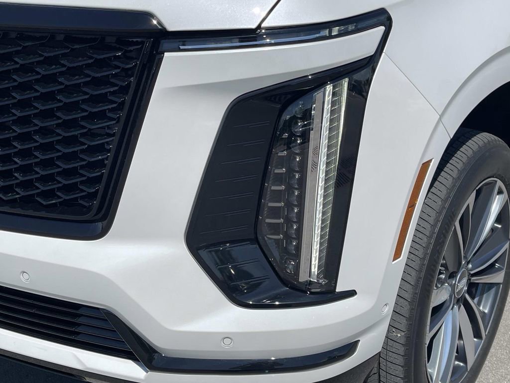 Certified 2025 Cadillac Escalade Sport AWD/4WD image 9