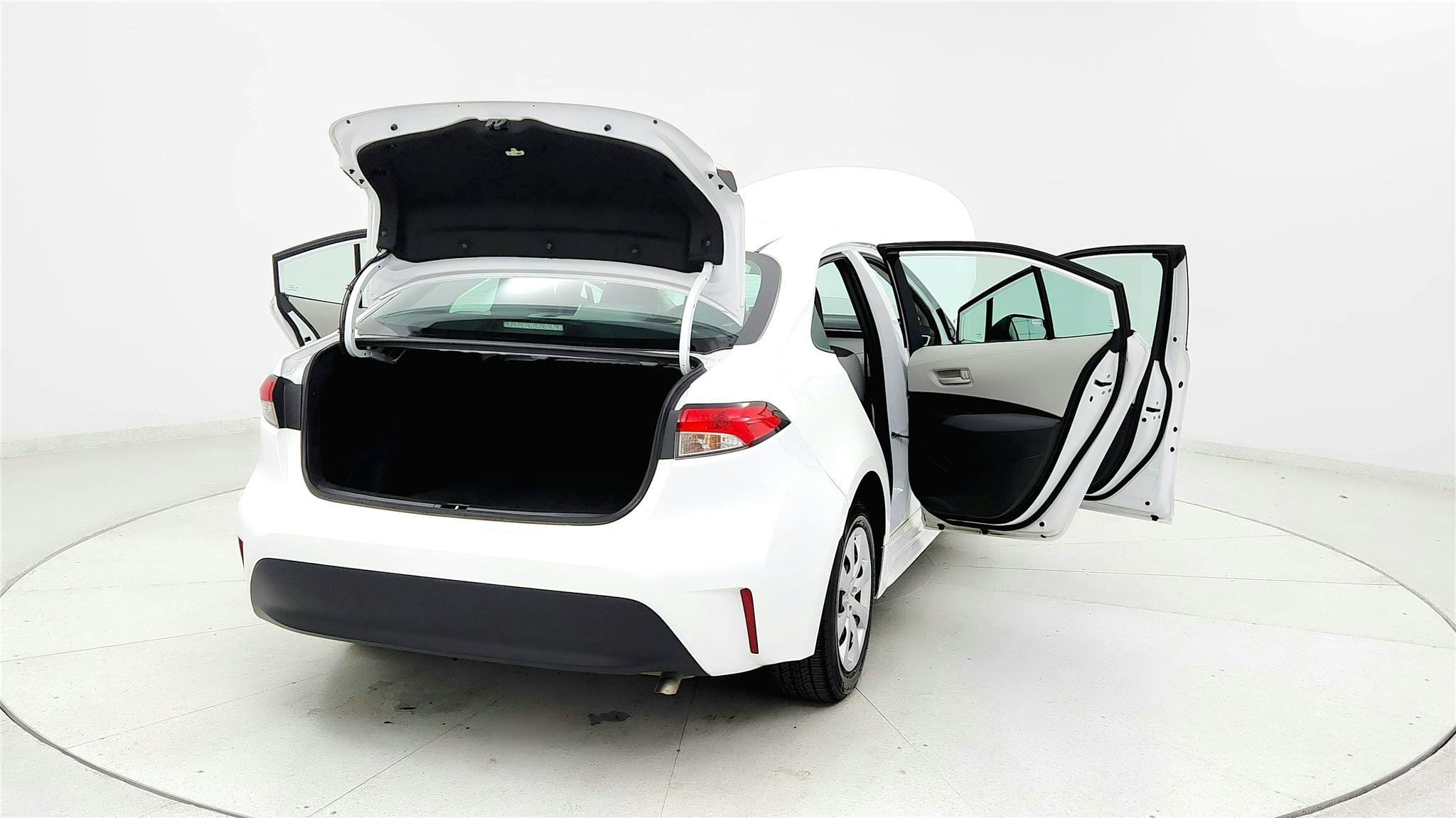 Used 2023 Toyota Corolla LE FWD image 11