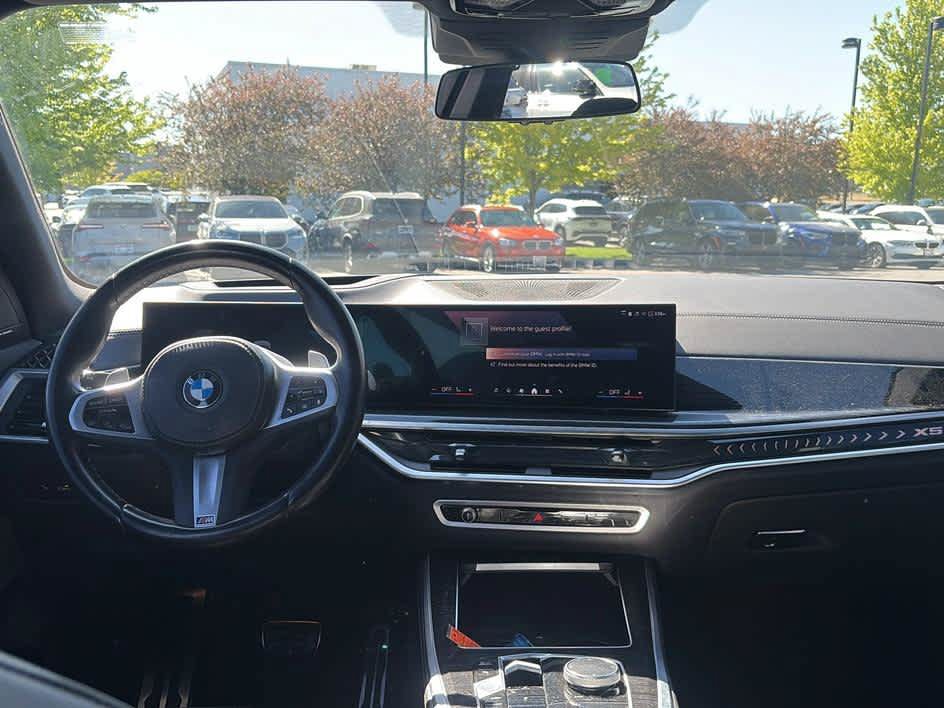 Used 2024 BMW X5 xDrive40i w/ M Sport Package AWD/4WD image 21
