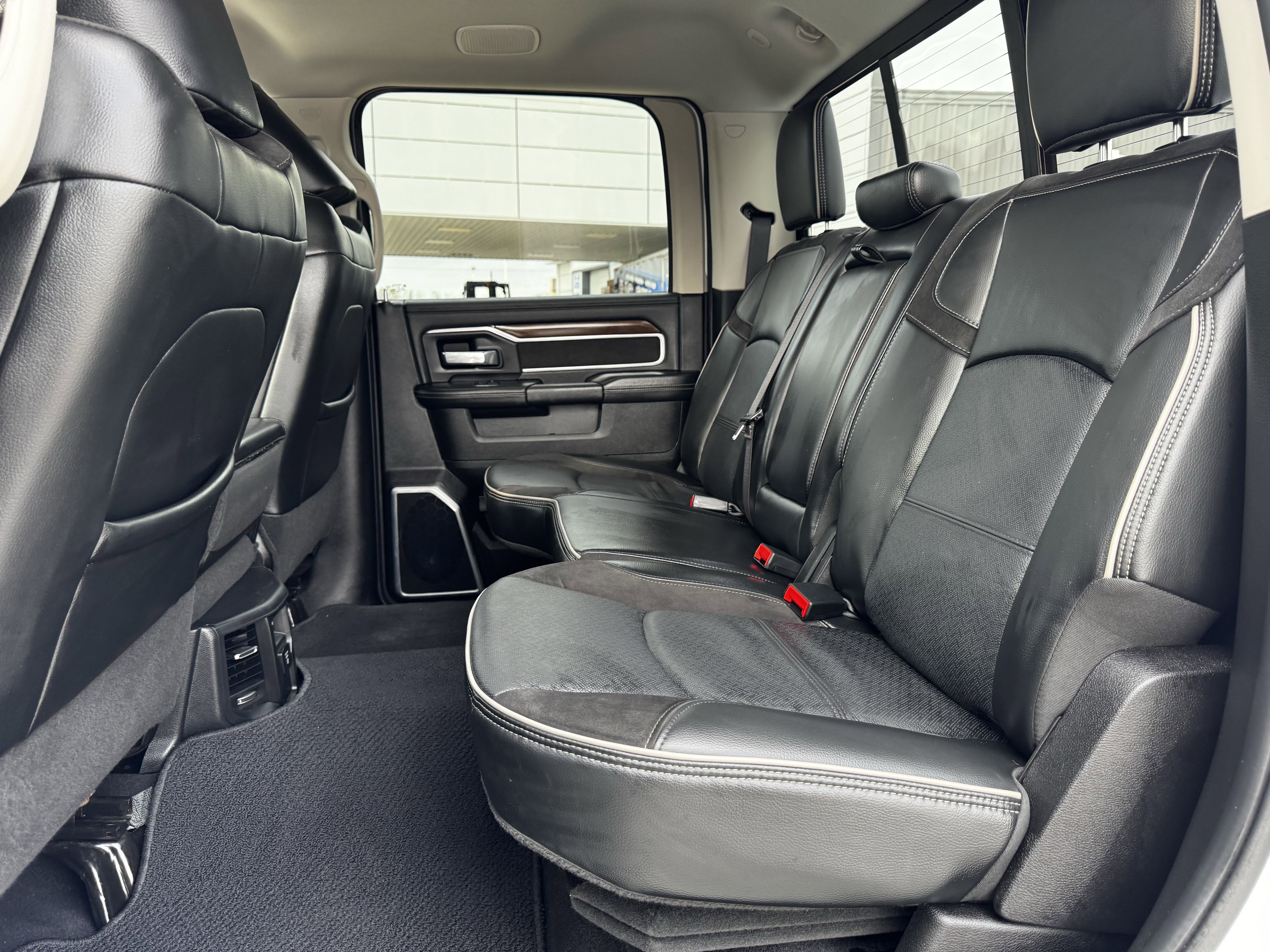 Used 2024 RAM 2500 Laramie image 30