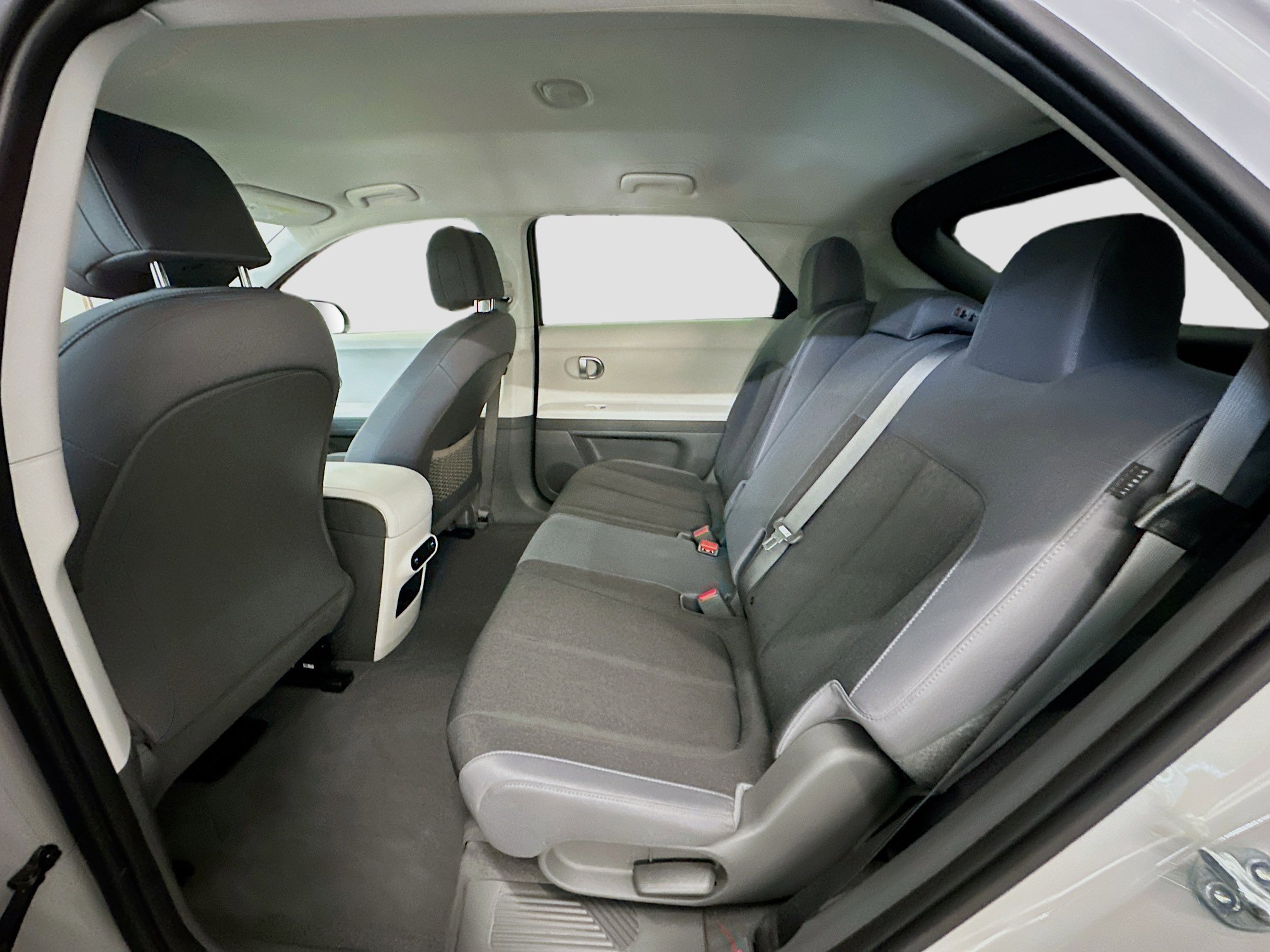 Used 2024 Hyundai Ioniq 5 SEL image 29