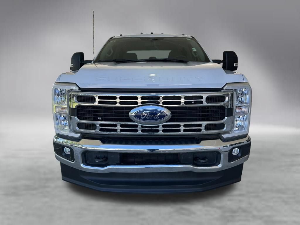 Used 2024 Ford F350 XLT w/ FX4 Off-Road Package AWD/4WD image 12