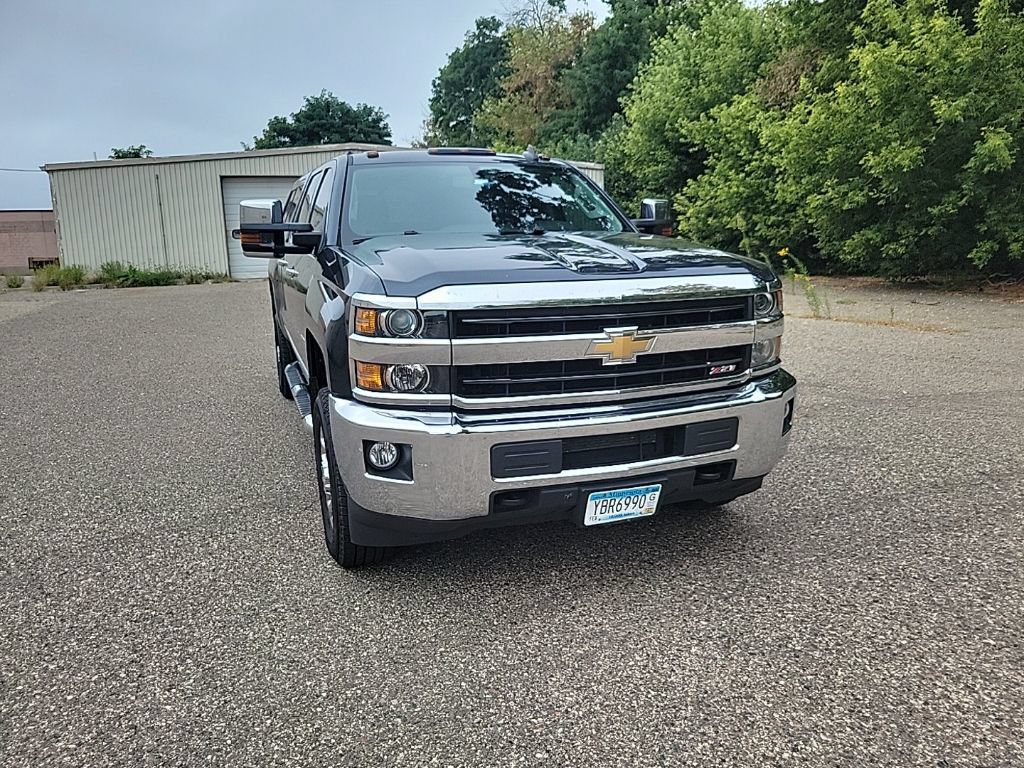 Used 2018 Chevrolet Silverado 3500 LTZ w/ Z71 Package, Off-Road AWD/4WD image 4