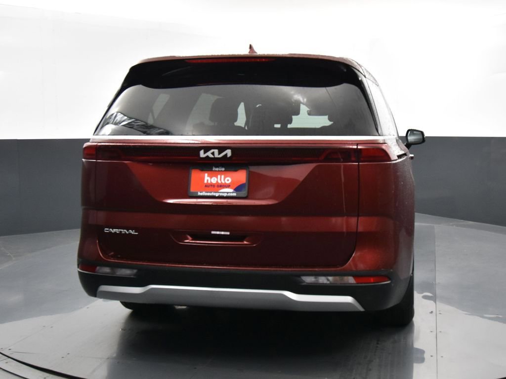 Used 2024 Kia Carnival LX FWD image 37
