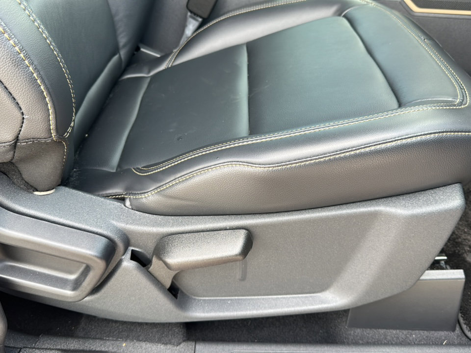 Used 2025 Ford Bronco Badlands image 22