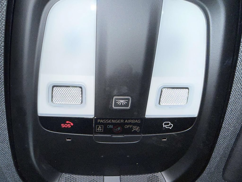 Used 2023 Volvo C40 P8 Recharge Plus w/ Climate Package AWD/4WD image 26