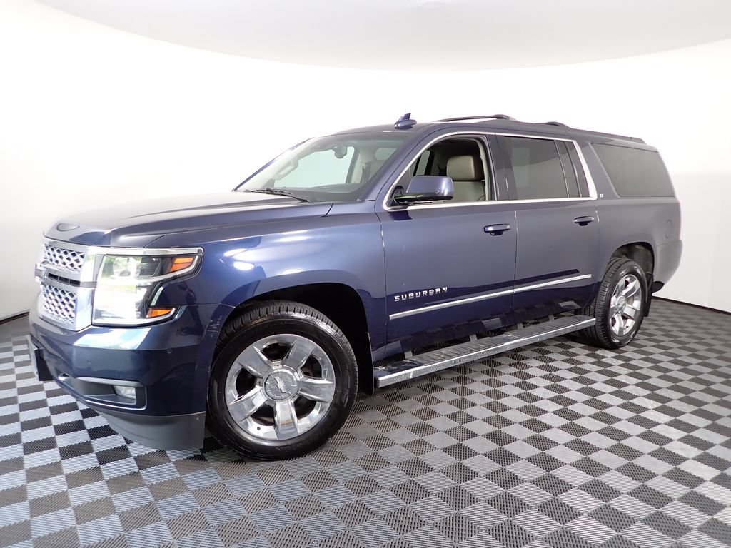 Used 2018 Chevrolet Suburban LT w/ LT Signature Package AWD/4WD image 10