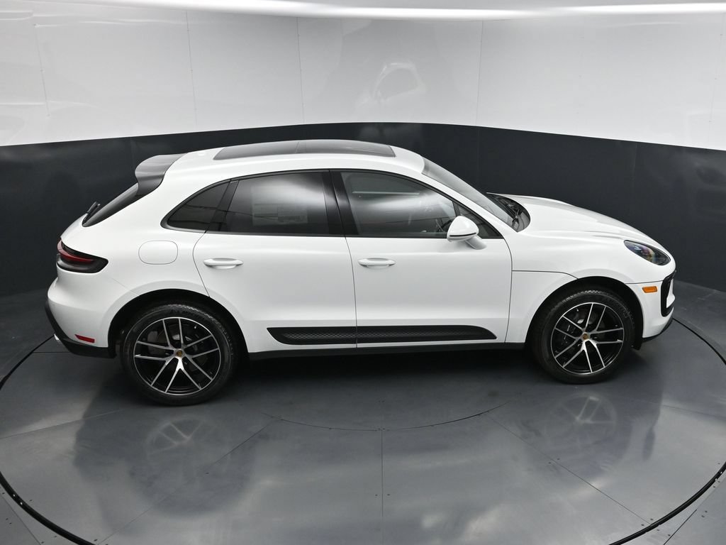 New 2026 Porsche Macan AWD/4WD image 20