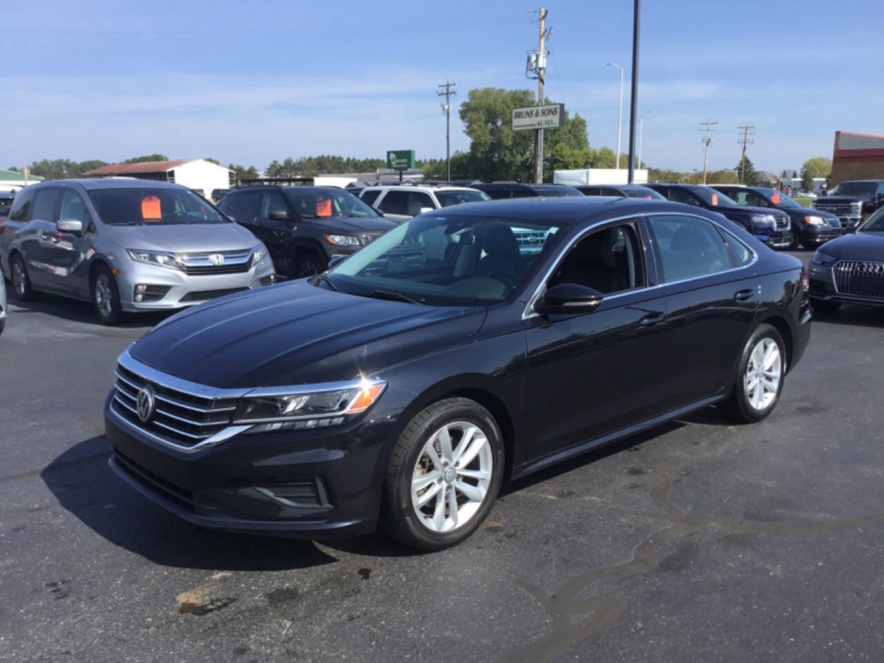 Used 2020 Volkswagen Passat 2.0T SE image 1