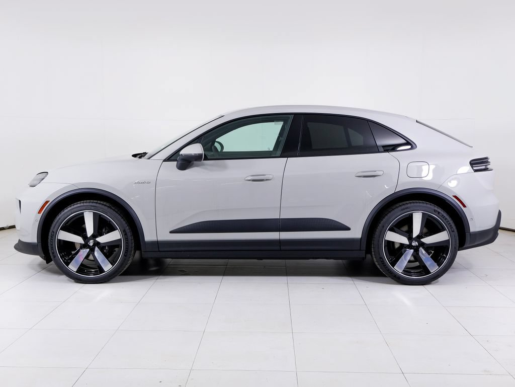 New 2026 Porsche Macan 4 Electric AWD/4WD image 2