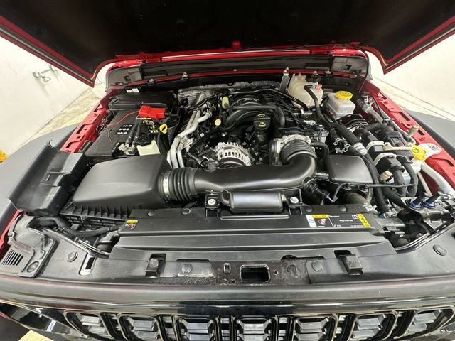 Used 2024 Jeep Wrangler Willys AWD/4WD image 18