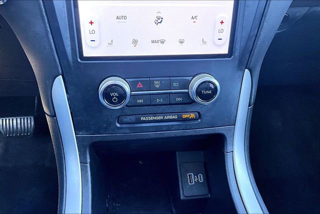 Used 2023 Ford Edge SEL image 15