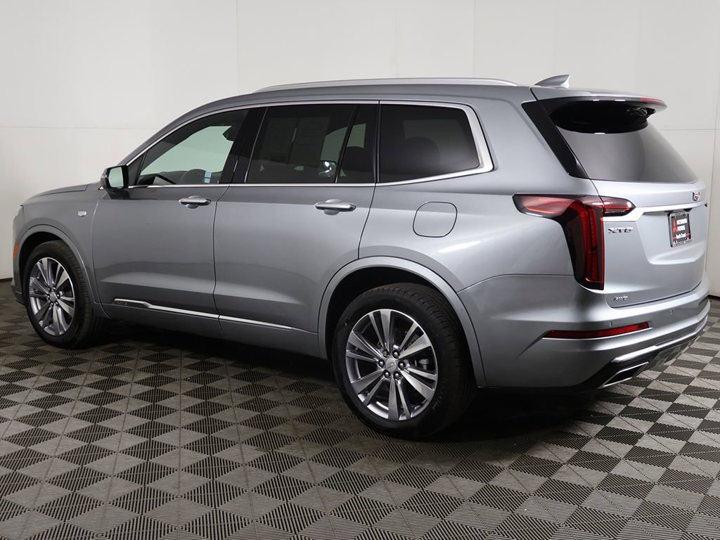 Used 2024 Cadillac XT6 Premium Luxury w/ LPO, Floor Liner Package AWD/4WD image 16