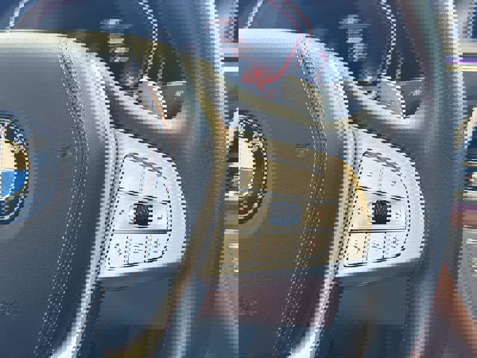 Used 2022 BMW 750i xDrive w/ Luxury Rear Seating Package image 22