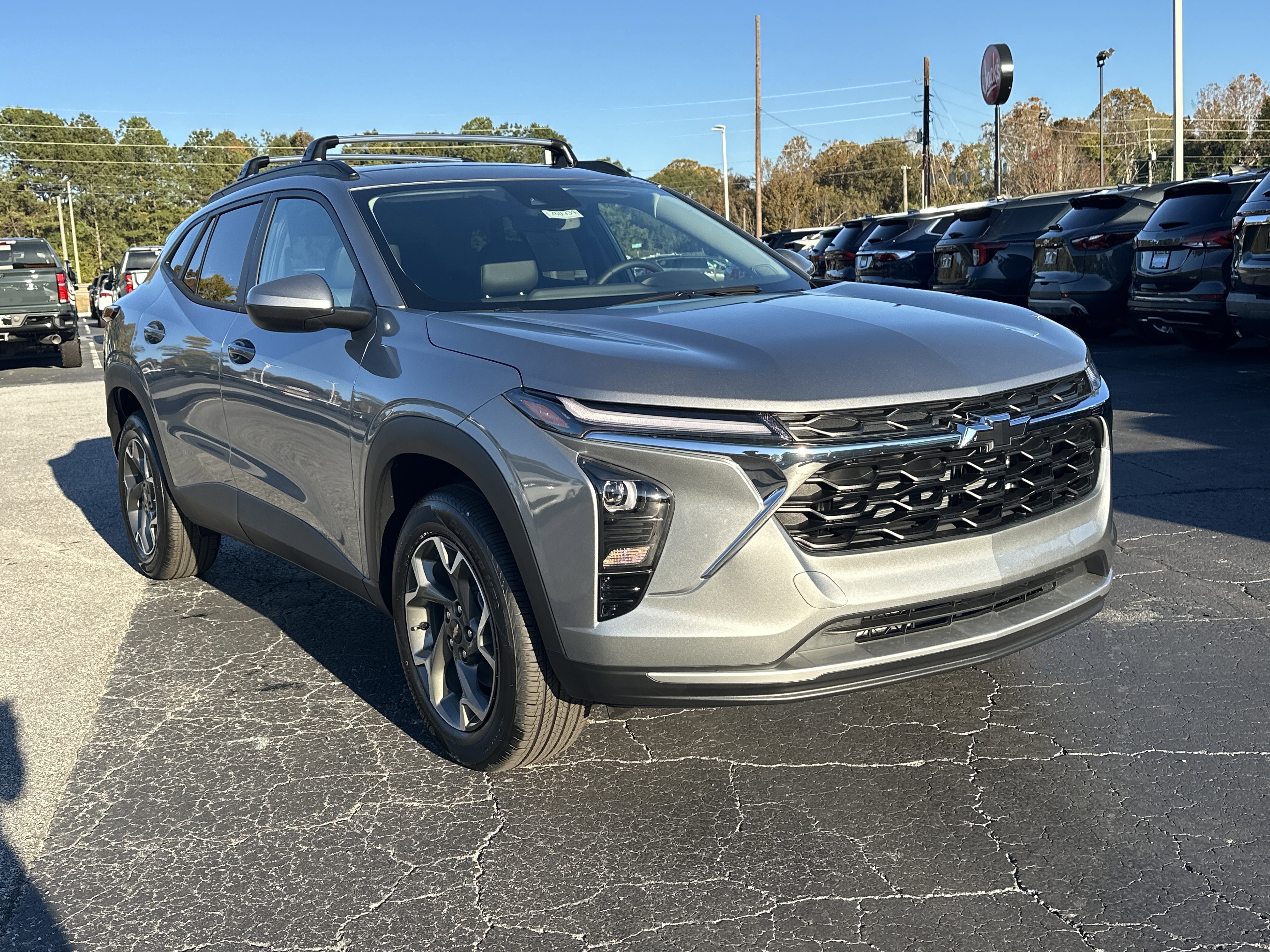 New 2026 Chevrolet Trax LT w/ Driver Confidence Package FWD video 2